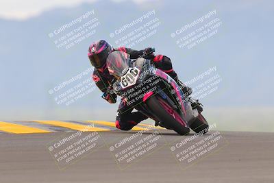 media/Sep-11-2022-SoCal Trackdays (Sun) [[81b7e951af]]/Turn 9 (930am)/